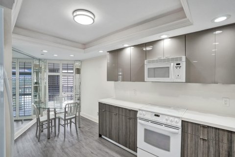 Condominio en venta en Hillsboro Beach, Florida, 3 dormitorios, 193.7 m2 № 2008479 - foto 20