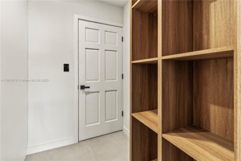 Casa en venta en Fort Lauderdale, Florida, 4 dormitorios, 256.32 m2 № 1955188 - foto 15