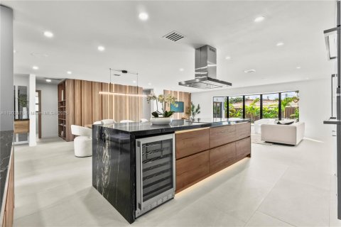 Casa en venta en Fort Lauderdale, Florida, 4 dormitorios, 256.32 m2 № 1955188 - foto 14