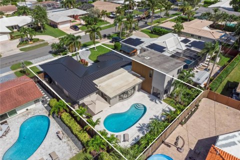 Casa en venta en Fort Lauderdale, Florida, 4 dormitorios, 256.32 m2 № 1955188 - foto 27