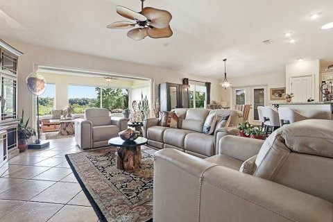 House in The Villages, Florida 4 bedrooms, 278.71 sq.m. № 2359158 - photo 11