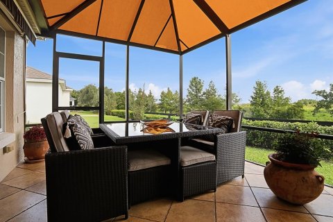 House in The Villages, Florida 4 bedrooms, 278.71 sq.m. № 2359158 - photo 3
