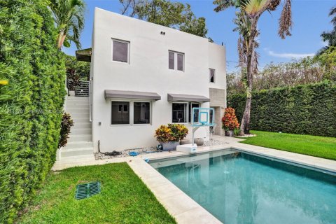 Immobilier commercial à louer à Miami Beach, Floride: 52.03 m2 № 2431369 - photo 17