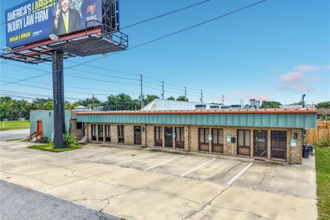 Propiedad comercial en Longwood, Florida 105.91 m2 № 2283654