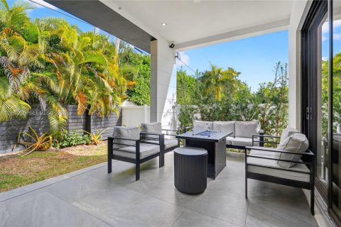 Купить виллу или дом в Форт-Лодердейл, Флорида 4 спальни, 206.99м2, № 2025762 - фото 14