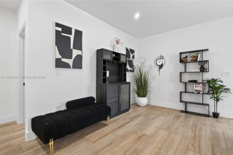 Купить виллу или дом в Форт-Лодердейл, Флорида 4 спальни, 206.99м2, № 2025762 - фото 10