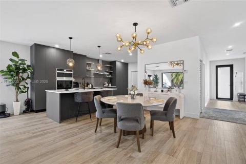 Купить виллу или дом в Форт-Лодердейл, Флорида 4 спальни, 206.99м2, № 2025762 - фото 3