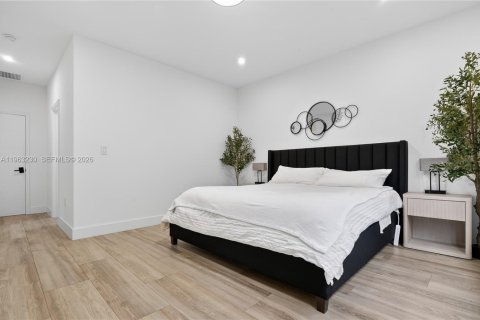 Купить виллу или дом в Форт-Лодердейл, Флорида 4 спальни, 206.99м2, № 2025762 - фото 25