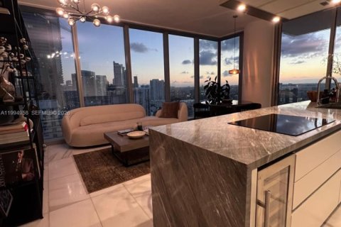 Copropriété à vendre à Miami, Floride: 2 chambres, 88.72 m2 № 2056578 - photo 2