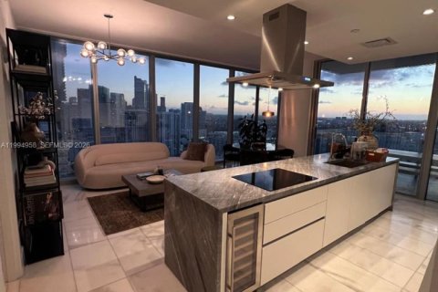 Copropriété à vendre à Miami, Floride: 2 chambres, 88.72 m2 № 2056578 - photo 1