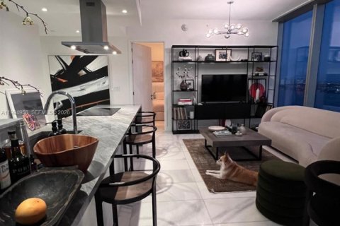 Copropriété à vendre à Miami, Floride: 2 chambres, 88.72 m2 № 2056578 - photo 10