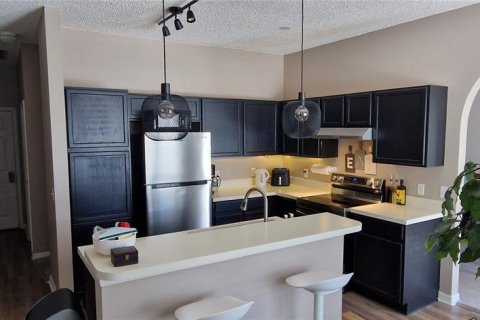 Villa ou maison à vendre à Kissimmee, Floride: 4 chambres, 221.48 m2 № 2142712 - photo 8