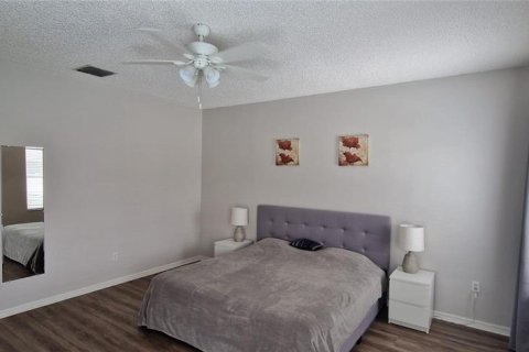 Villa ou maison à vendre à Kissimmee, Floride: 4 chambres, 221.48 m2 № 2142712 - photo 29