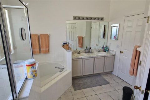 Villa ou maison à vendre à Kissimmee, Floride: 4 chambres, 221.48 m2 № 2142712 - photo 27