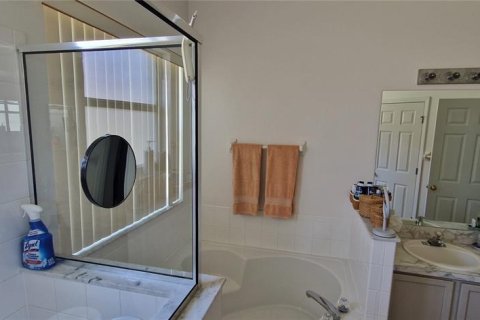 Villa ou maison à vendre à Kissimmee, Floride: 4 chambres, 221.48 m2 № 2142712 - photo 26
