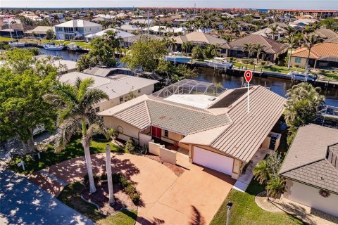 Casa en venta en Punta Gorda, Florida, 4 dormitorios, 227.8 m2 № 1551475 - foto 2