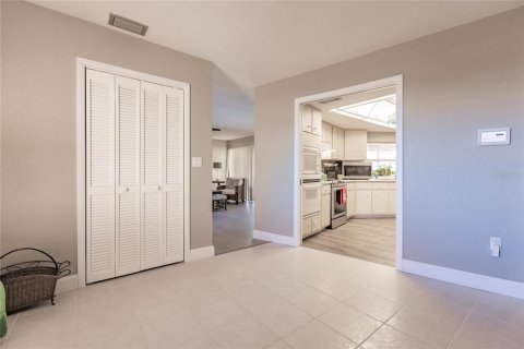 Casa en venta en Punta Gorda, Florida, 4 dormitorios, 227.8 m2 № 1551475 - foto 14