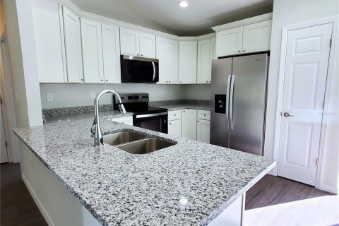 Villa ou maison à vendre à Ocklawaha, Floride: 3 chambres, 122.91 m2 № 2237117 - photo 8