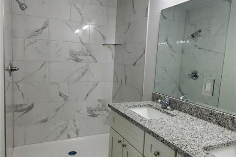 Villa ou maison à vendre à Ocklawaha, Floride: 3 chambres, 122.91 m2 № 2237117 - photo 15