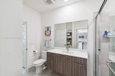 Condominio en venta en Doral, Florida, 2 dormitorios, 104.89 m2 № 1882213 - foto 17
