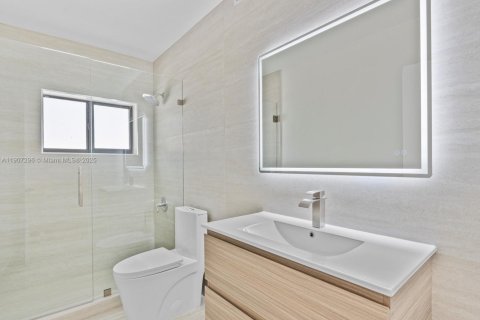 Villa ou maison à vendre à North Miami Beach, Floride: 4 chambres, 241.36 m2 № 1964778 - photo 23