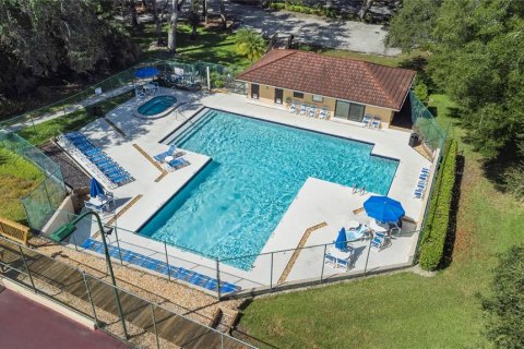 Townhouse in Palm Harbor, Florida 3 bedrooms, 146.04 sq.m. № 2312387 - photo 18