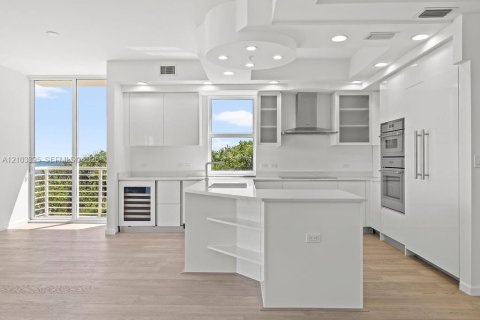 Copropriété à vendre à Hutchinson Island South, Floride: 2 chambres № 2410884 - photo 9