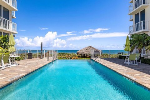 Copropriété à vendre à Hutchinson Island South, Floride: 2 chambres № 2410884 - photo 25