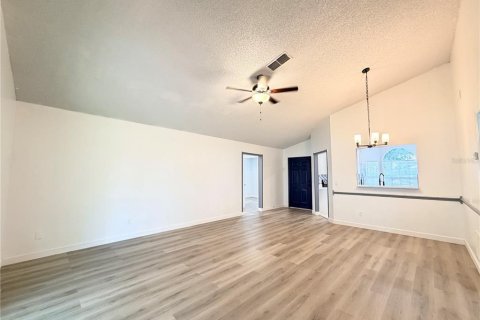 Casa en venta en Orlando, Florida, 3 dormitorios, 114.36 m2 № 2387693 - foto 11