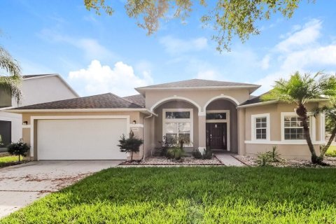 Villa ou maison à Kissimmee, Floride 4 chambres, 207.82 m2 № 2358098