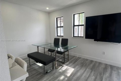 Купить кондоминиум в Дорал, Флорида 3 спальни, 116.69м2, № 2002679 - фото 12
