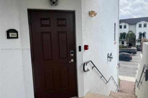 Купить кондоминиум в Дорал, Флорида 3 спальни, 116.69м2, № 2002679 - фото 3