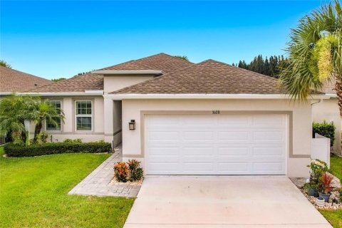 House in St. Lucie, Florida 3 bedrooms, 148.09 sq.m. № 2284094