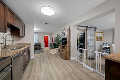 Casa en venta en Pinellas Park, Florida, 3 dormitorios, 138.42 m2 № 1837010 - foto 11