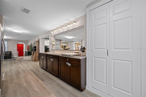 Casa en venta en Pinellas Park, Florida, 3 dormitorios, 138.42 m2 № 1837010 - foto 12