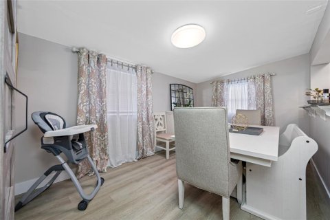 Casa en venta en Pinellas Park, Florida, 3 dormitorios, 138.42 m2 № 1837010 - foto 15