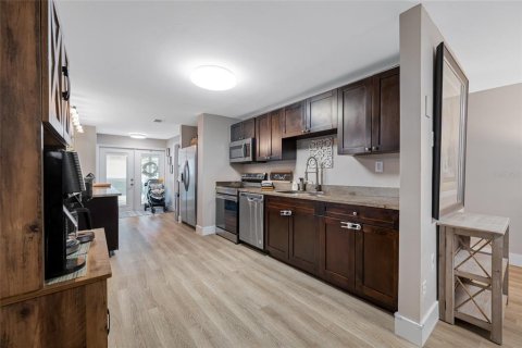 Casa en venta en Pinellas Park, Florida, 3 dormitorios, 138.42 m2 № 1837010 - foto 8