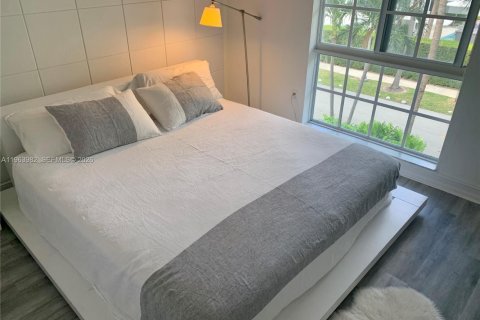 Condo in Key Biscayne, Florida, 2 bedrooms № 2081068 - photo 6