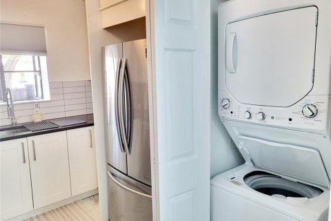 Casa en alquiler en Bradenton, Florida, 1 dormitorio, 64.38 m2 № 2105002 - foto 5