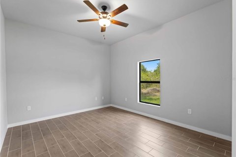 House in Port Charlotte, Florida 4 bedrooms, 158.86 sq.m. № 1109698 - photo 16