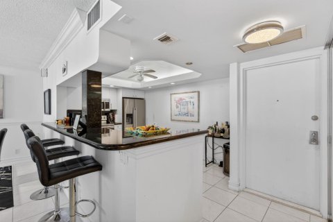 Купить кондоминиум в Хиллсборо-Бич, Флорида 3 комнаты, 111.48м2, № 2089613 - фото 6