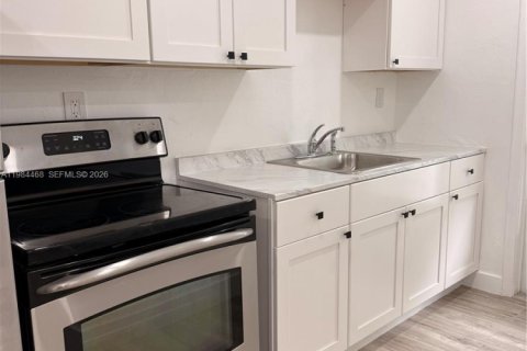 Appartement à louer à North Miami Beach, Floride: 1 chambre, 83.61 m2 № 2045698 - photo 6