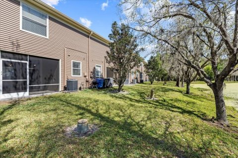 Townhouse in Seffner, Florida 2 bedrooms, 105.91 sq.m. № 1577282 - photo 17