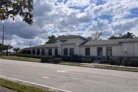Immobilier commercial à Altamonte Springs, Floride 130.06 m2 № 2098827