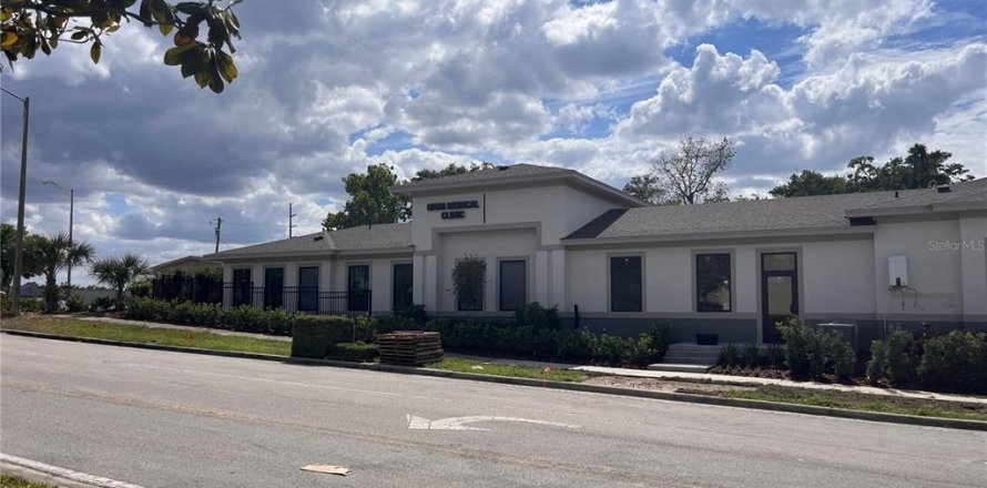 Immobilier commercial à Altamonte Springs, Floride 130.06 m2 № 2098827