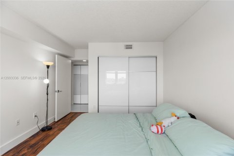 Condominio en venta en Miami, Florida, 2 dormitorios, 103.4 m2 № 2066547 - foto 18