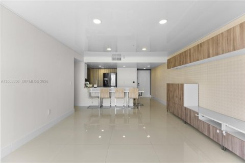 Condominio en venta en Miami, Florida, 2 dormitorios, 103.4 m2 № 2066547 - foto 15