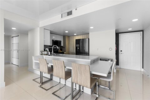 Condominio en venta en Miami, Florida, 2 dormitorios, 103.4 m2 № 2066547 - foto 7