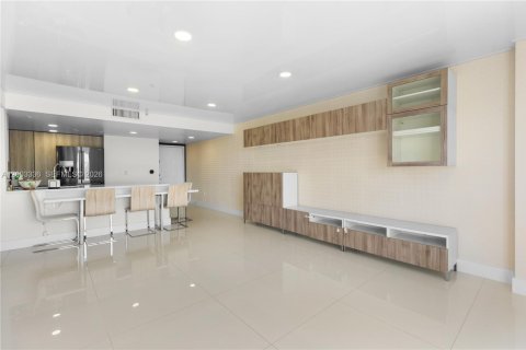 Condominio en venta en Miami, Florida, 2 dormitorios, 103.4 m2 № 2066547 - foto 14