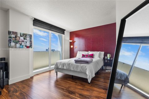 Condominio en venta en Miami, Florida, 2 dormitorios, 103.4 m2 № 2066547 - foto 27